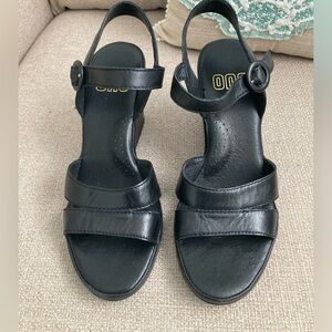 Leather Upper Platform Sandals